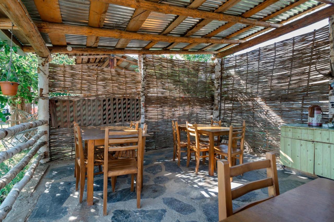 Guest House Old Omalo Extérieur photo